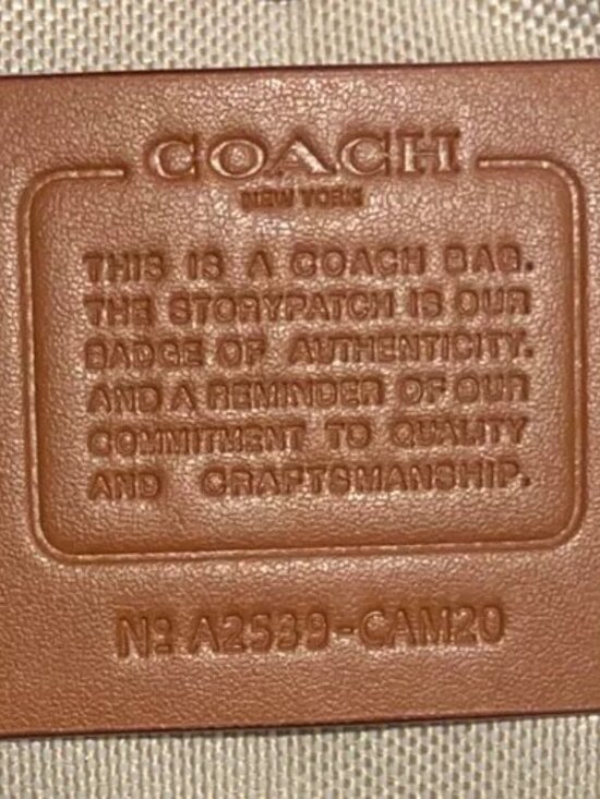 NWT Coach Pocket Juliet Bag 30 Light Antique Gold/Maple Auth